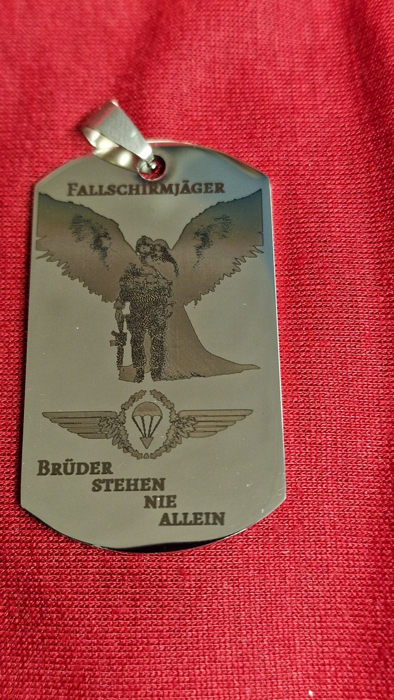 Gravierter Dog-Tag-Anhänger mit Engelsmotiv